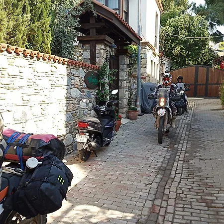 Anz * Selçuk